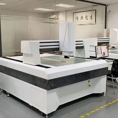 العملاقة الأوتوماتيكية الكبيرة CMM ، آلة القياس البصري LCD OEM
