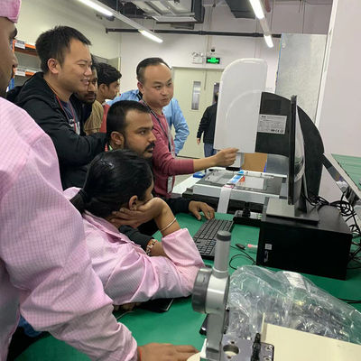 3um دقة دليل CMM آلة عالية الدقة لاختبار القوالب المعدنية